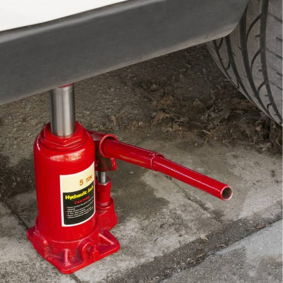 PALANS-ET-EQUPEMENTS-DE-GARAGE